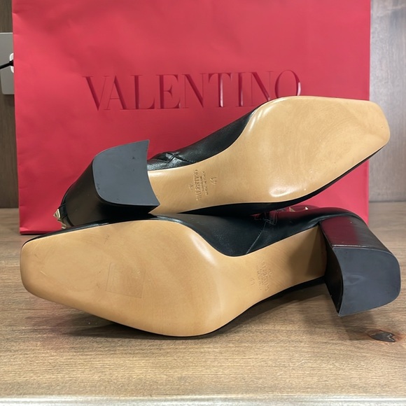 Valentino Garavani Rockstud square toe ankle boot in nappa - Picture 10 of 15